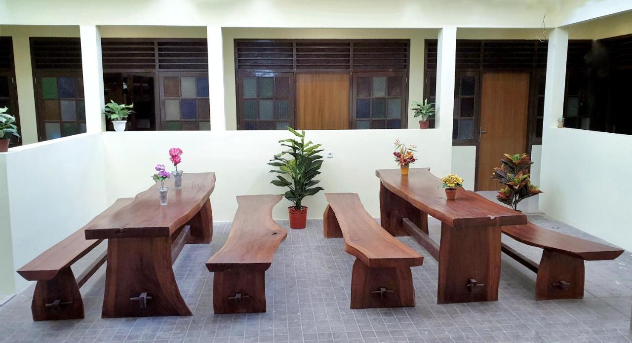 Maple Tree Homestay Maguwo エクステリア 写真