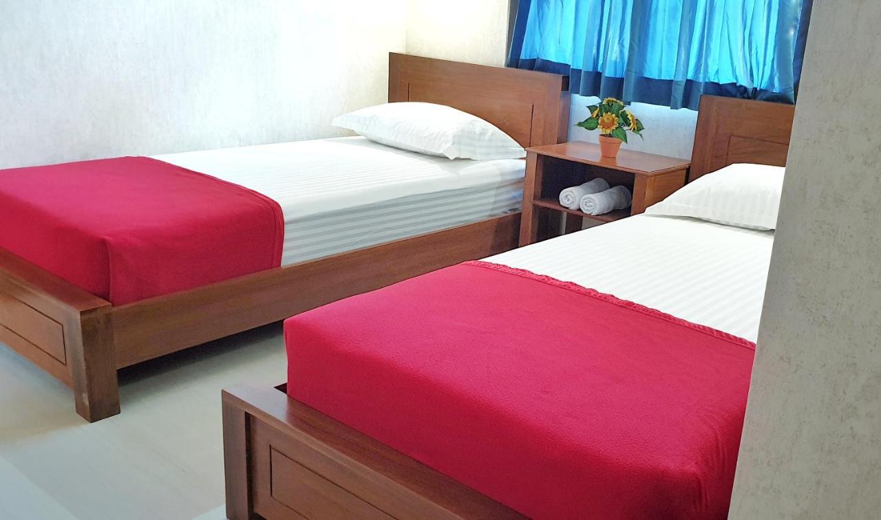 Maple Tree Homestay Maguwo エクステリア 写真