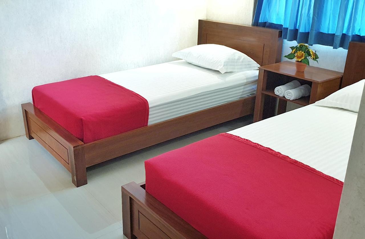 Maple Tree Homestay Maguwo エクステリア 写真