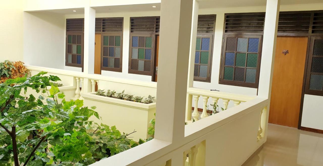 Maple Tree Homestay Maguwo エクステリア 写真