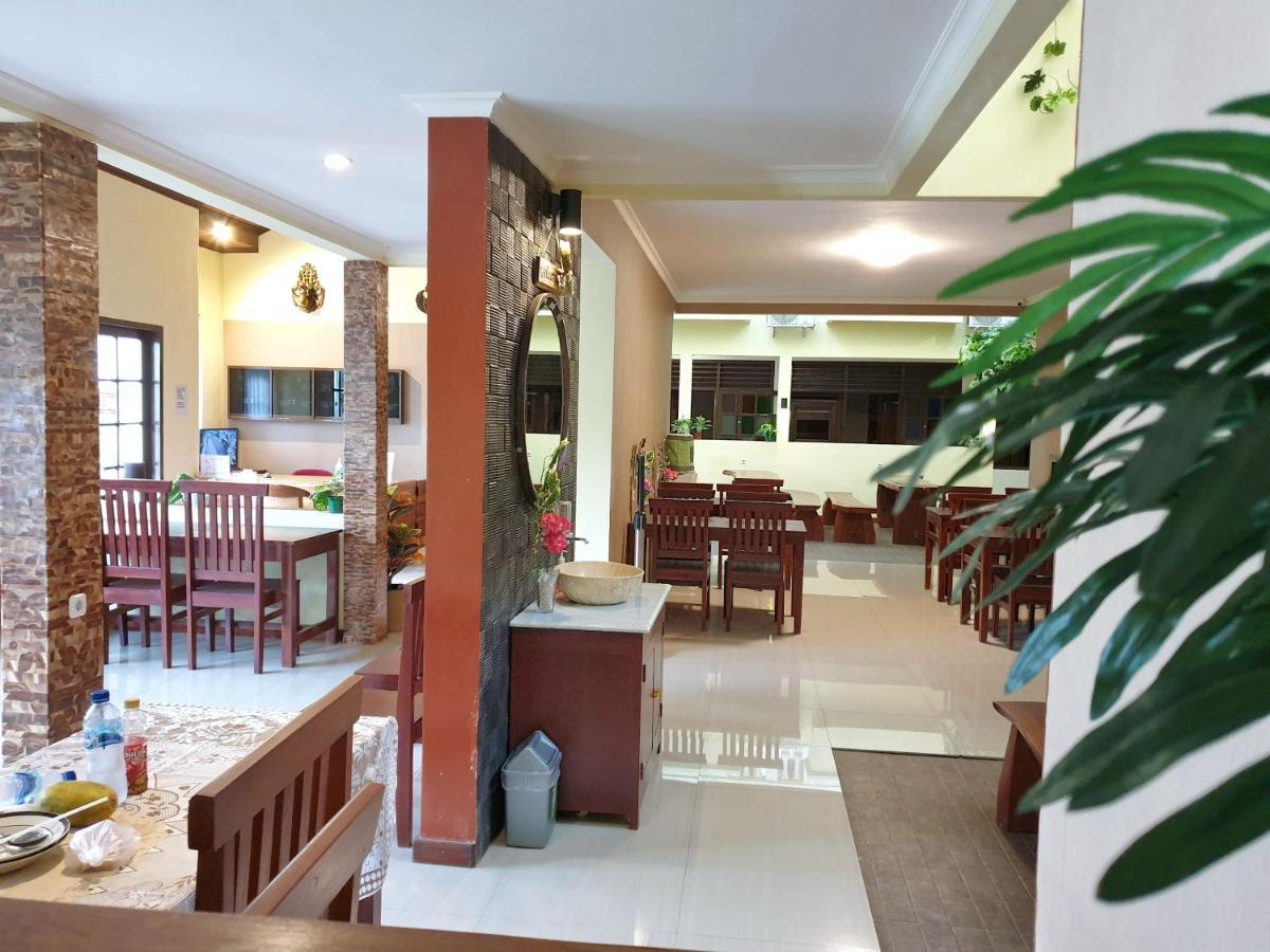 Maple Tree Homestay Maguwo エクステリア 写真