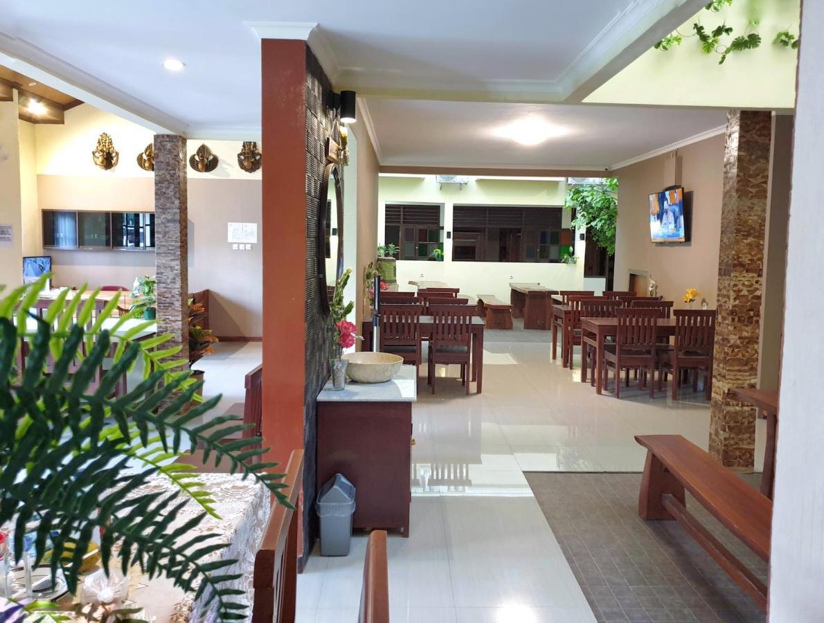 Maple Tree Homestay Maguwo エクステリア 写真