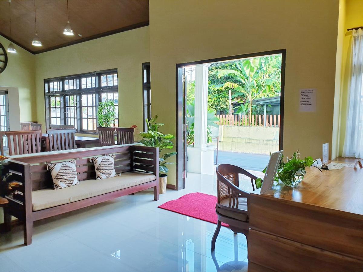Maple Tree Homestay Maguwo エクステリア 写真