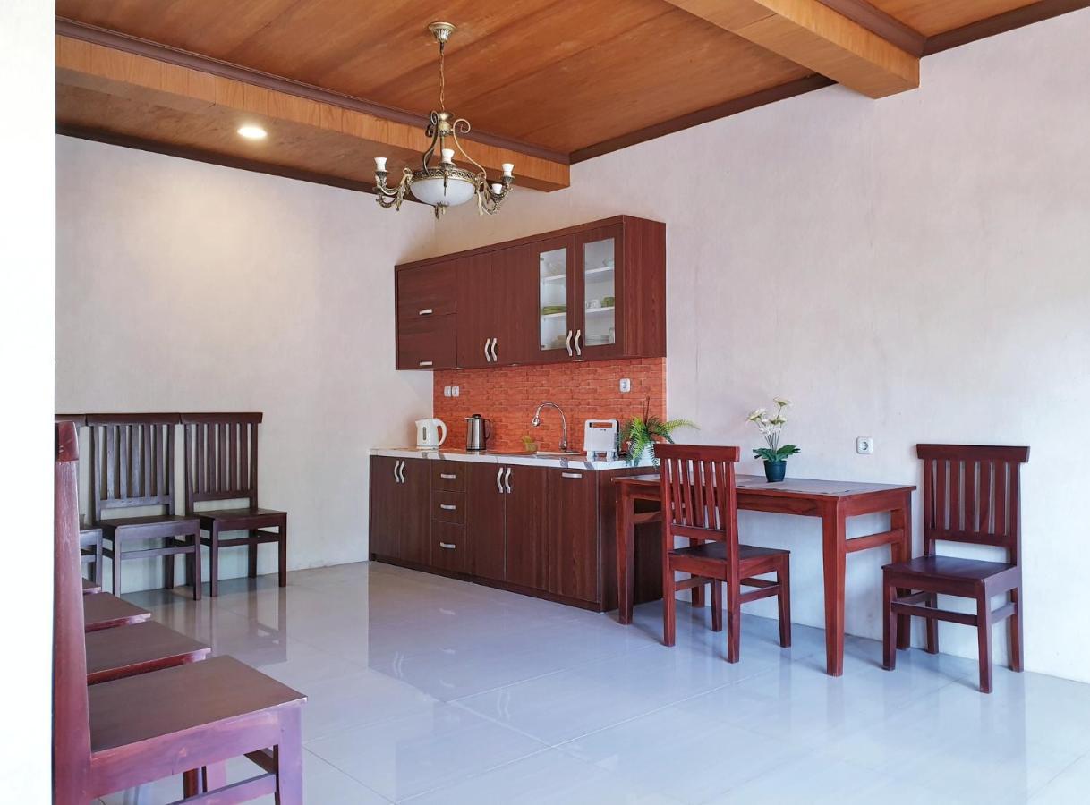 Maple Tree Homestay Maguwo エクステリア 写真